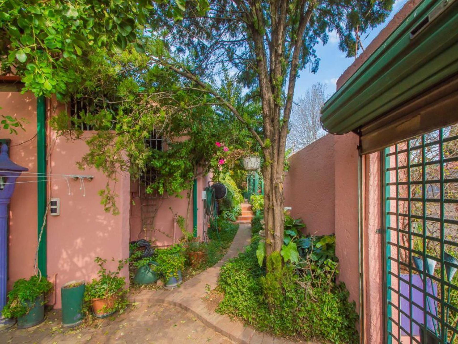  of property in Westdene (JHB)