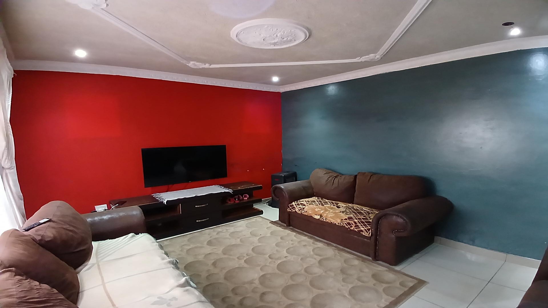 Lounges of property in Tsakane