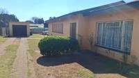 Garage of property in Mineralia