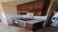 Kitchen of property in Mineralia