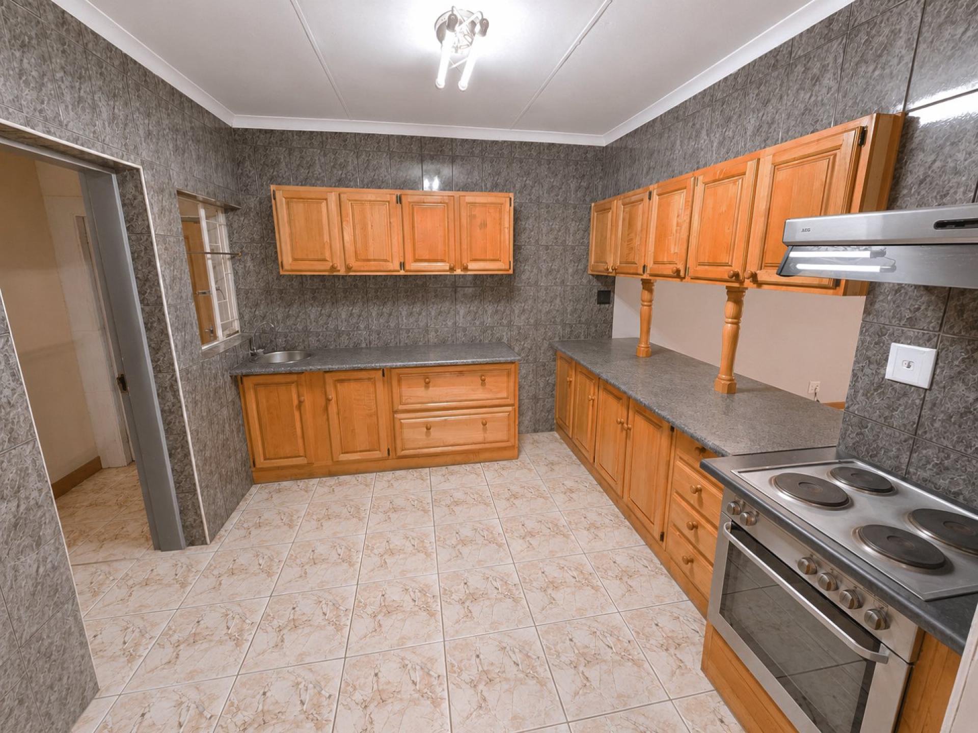  of property in Sinoville