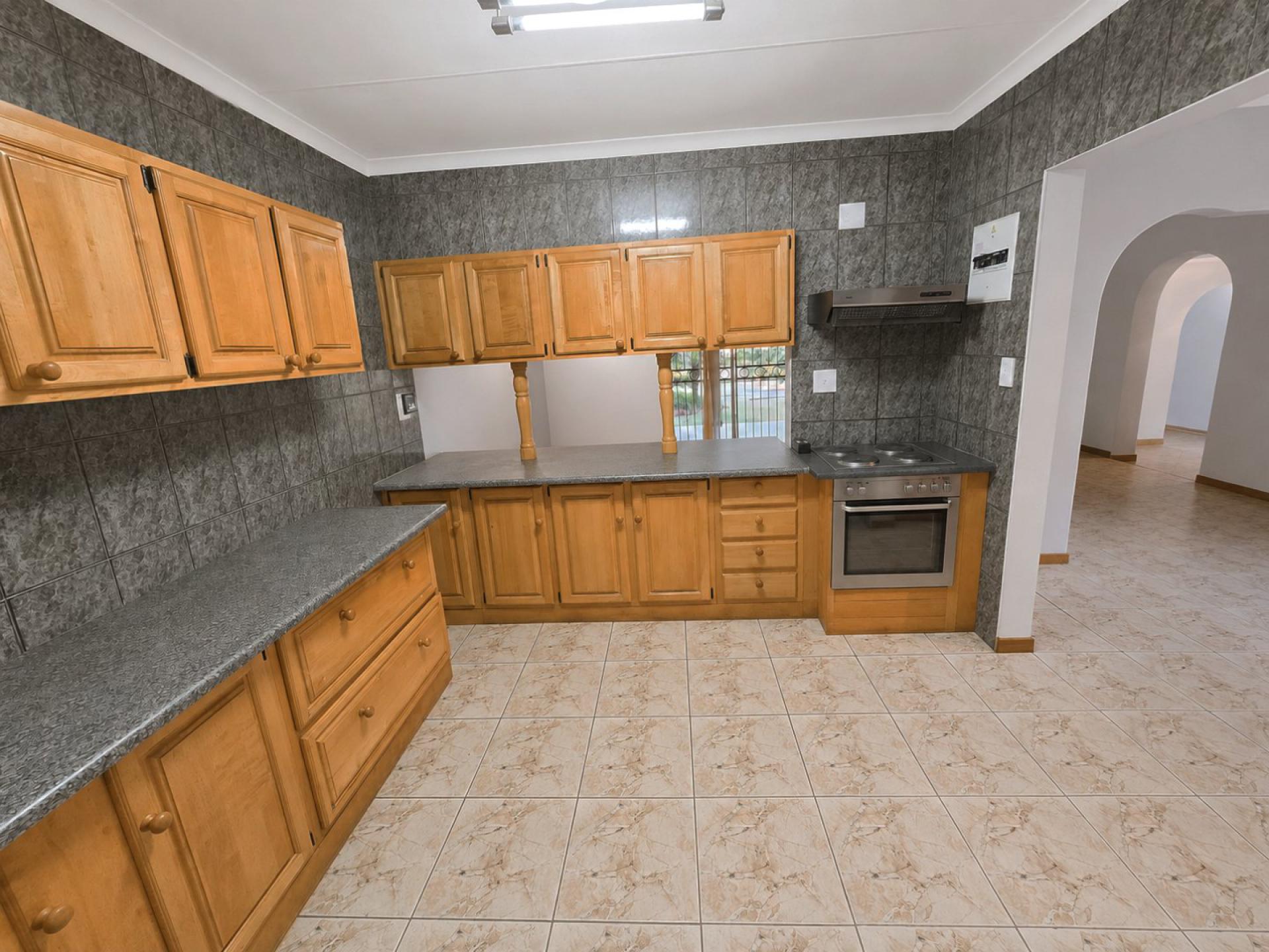  of property in Sinoville
