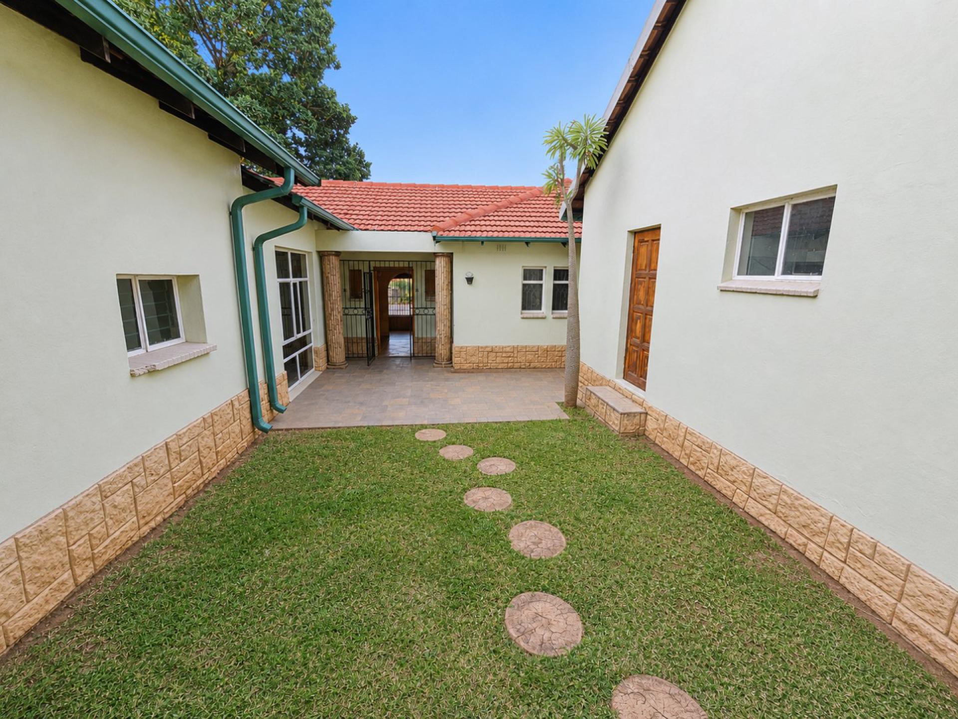  of property in Sinoville