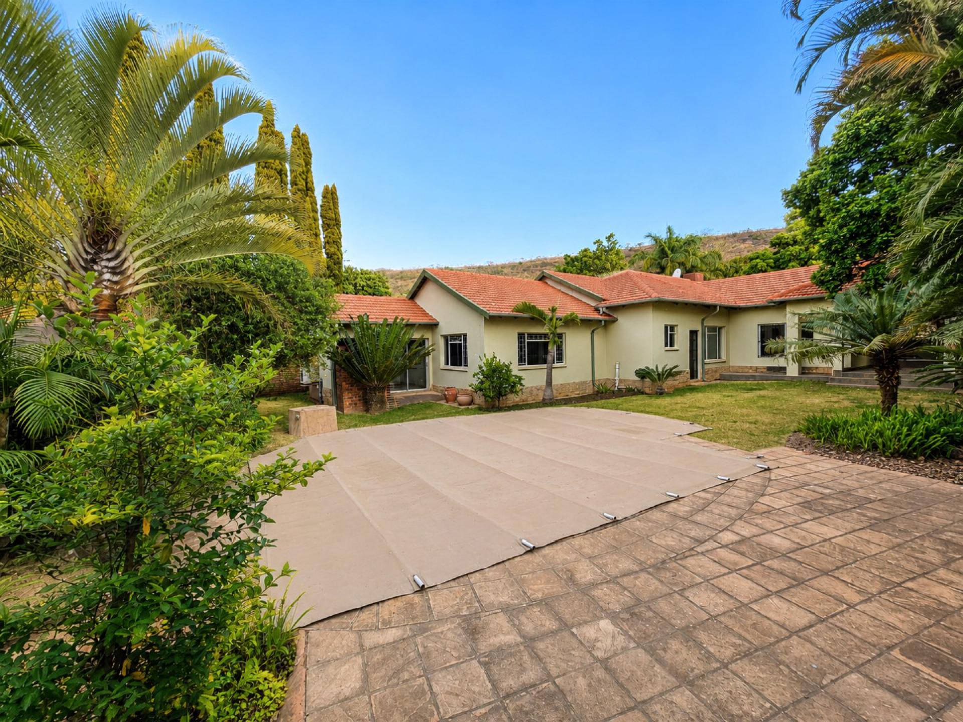  of property in Sinoville
