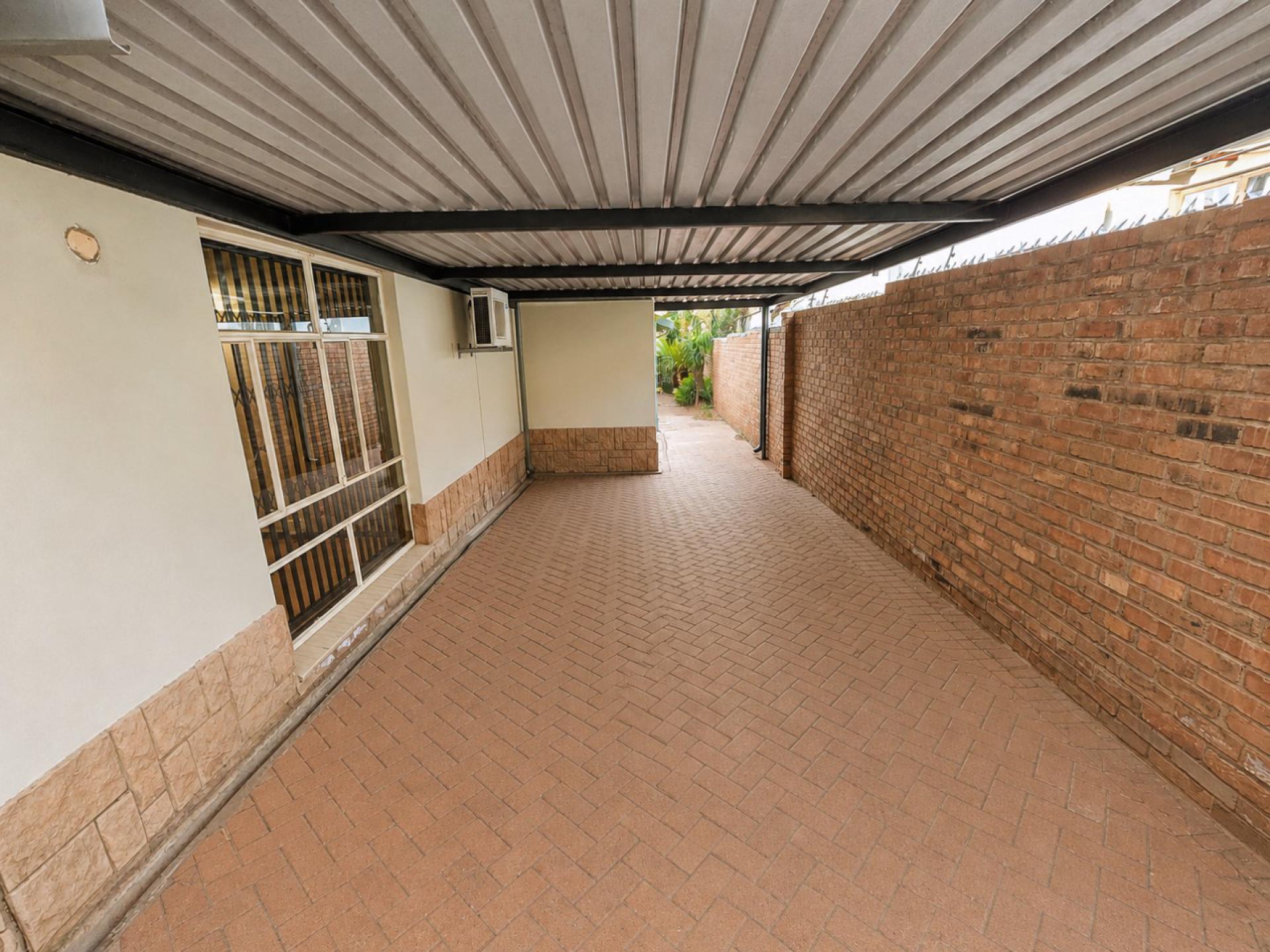  of property in Sinoville