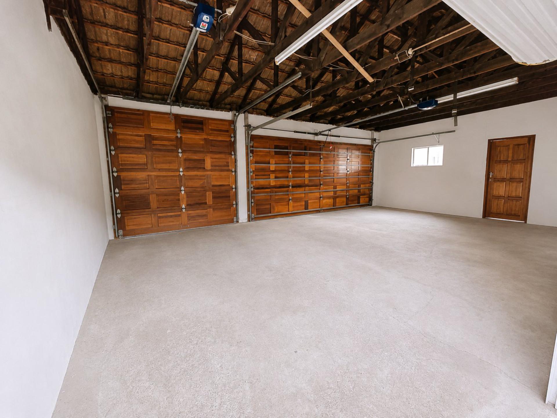  of property in Sinoville