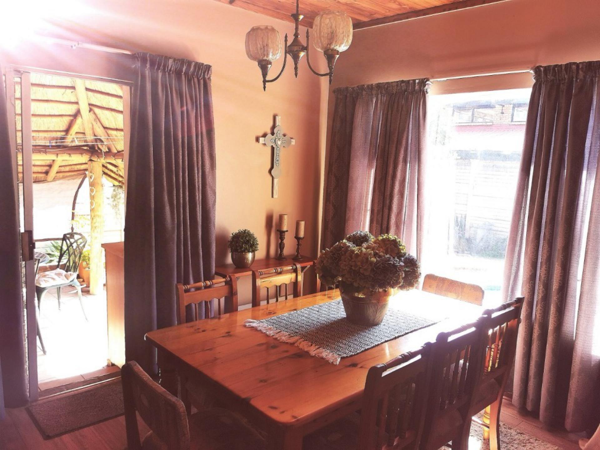 of property in Theresapark