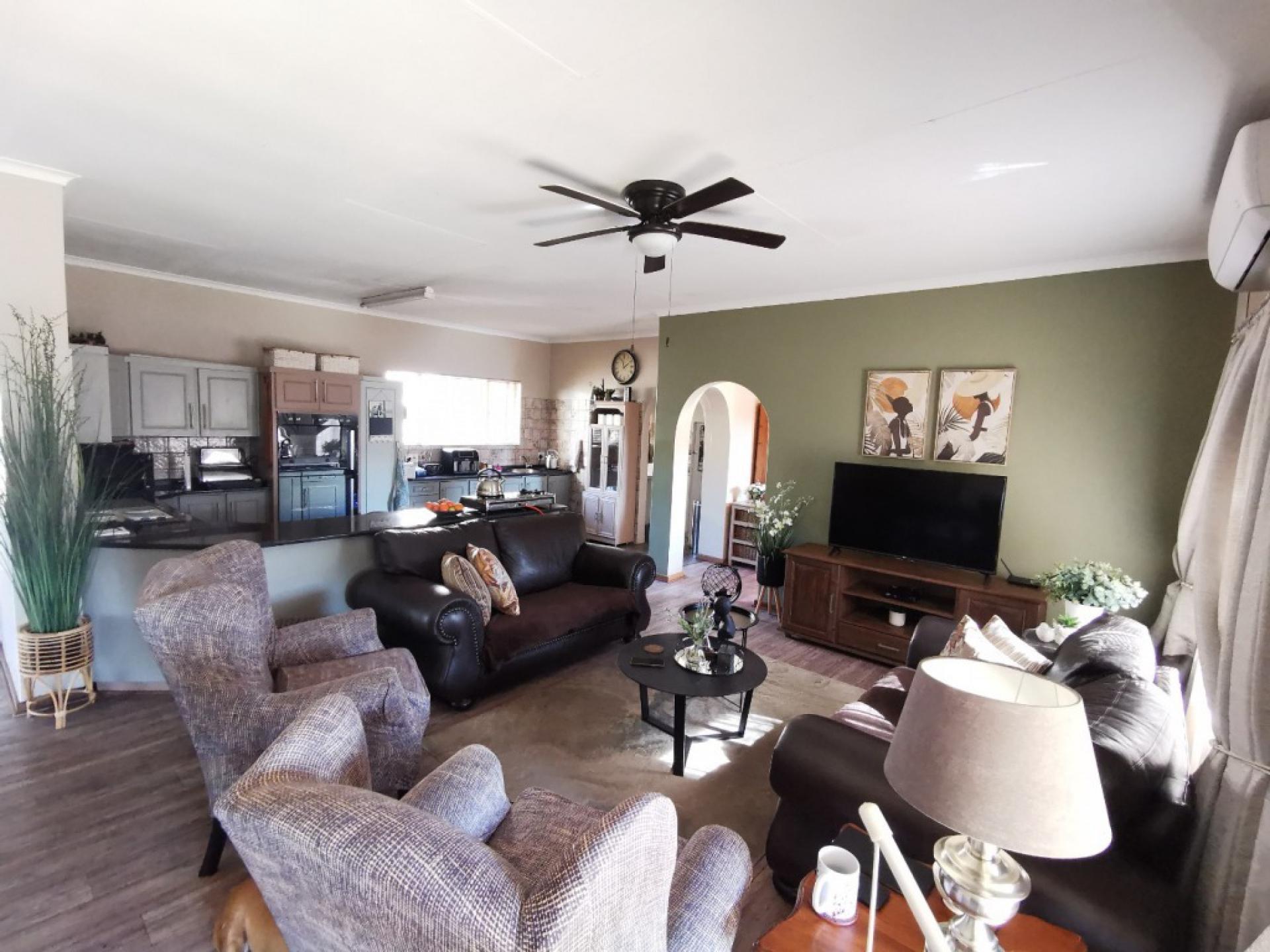  of property in Theresapark