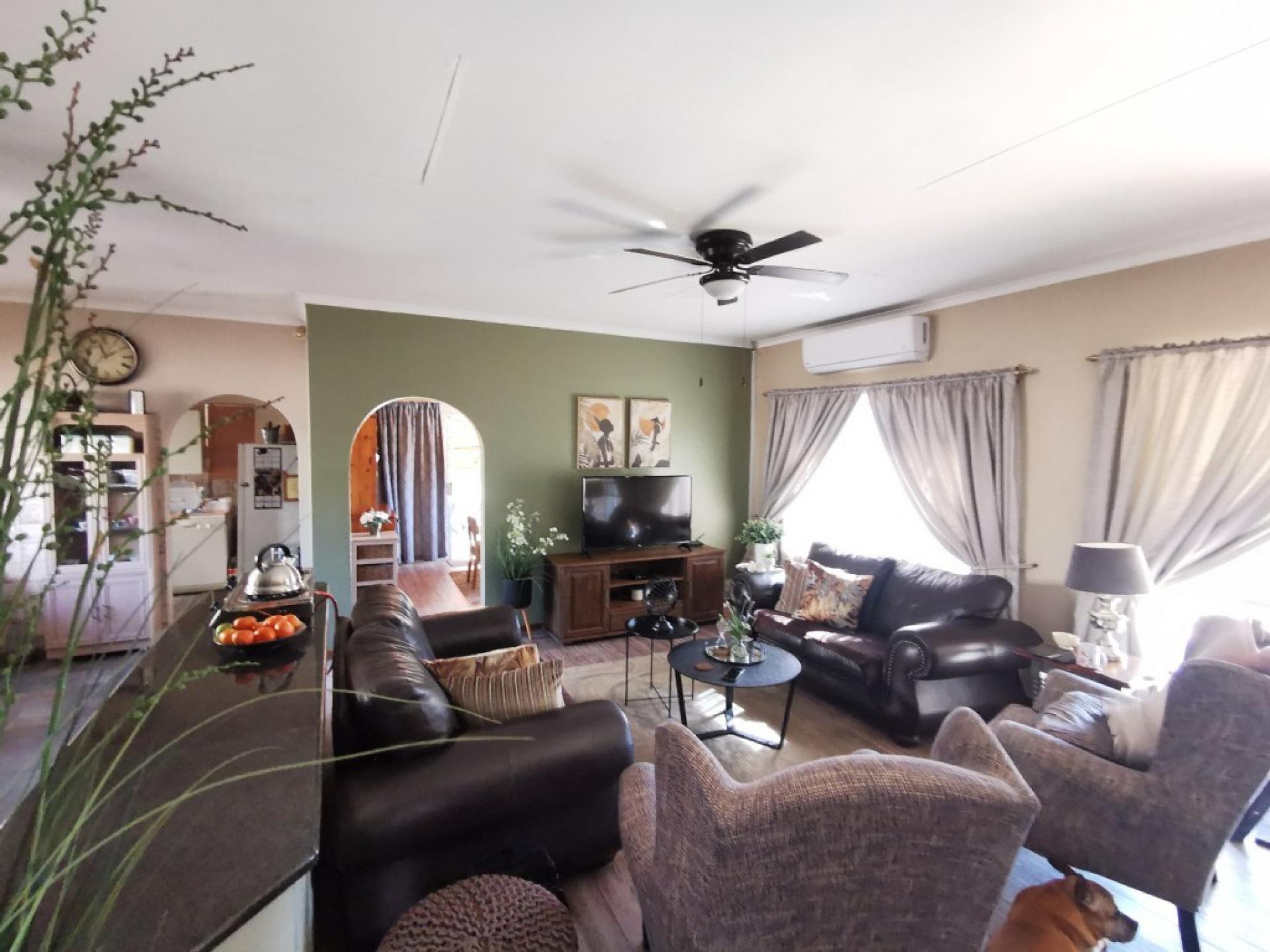  of property in Theresapark