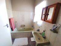  of property in Theresapark