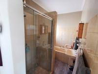  of property in Theresapark