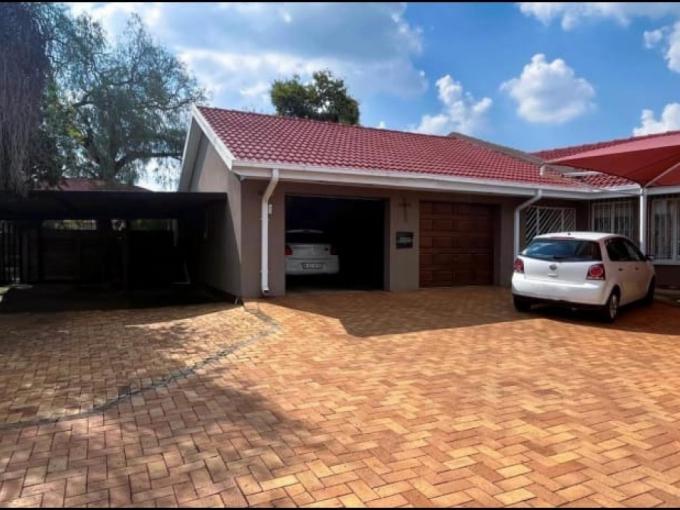 5 Bedroom House for Sale For Sale in Brackendowns - MR719509