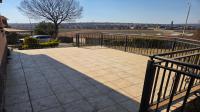 Patio of property in Heuweloord