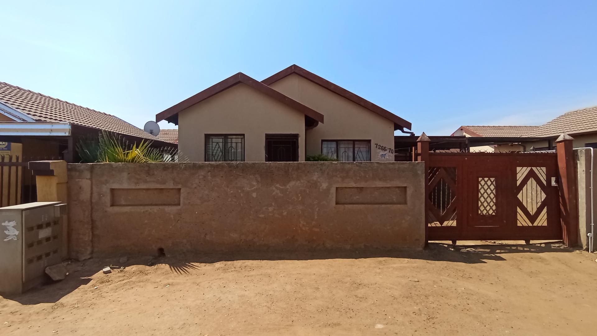 Front View of property in Soshanguve East