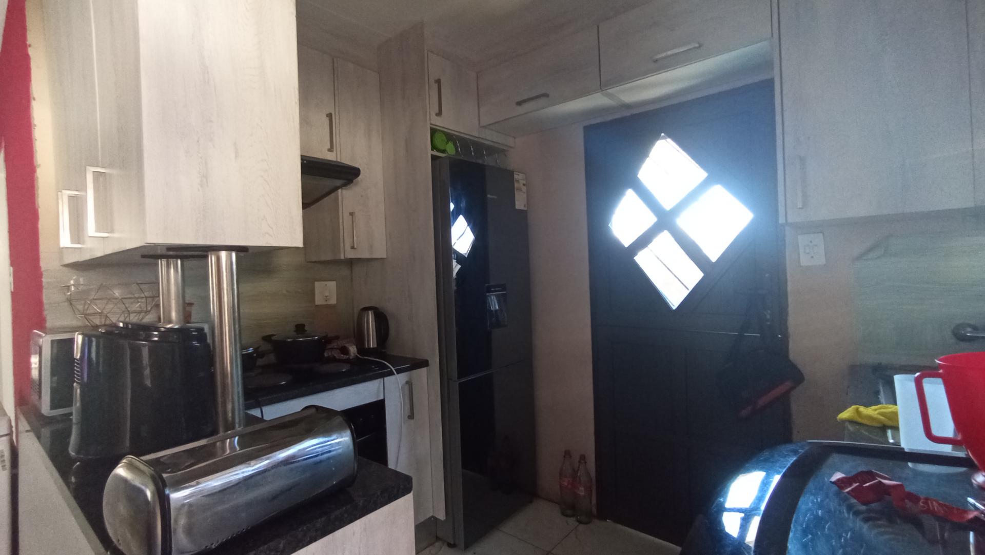 Kitchen of property in Soshanguve East