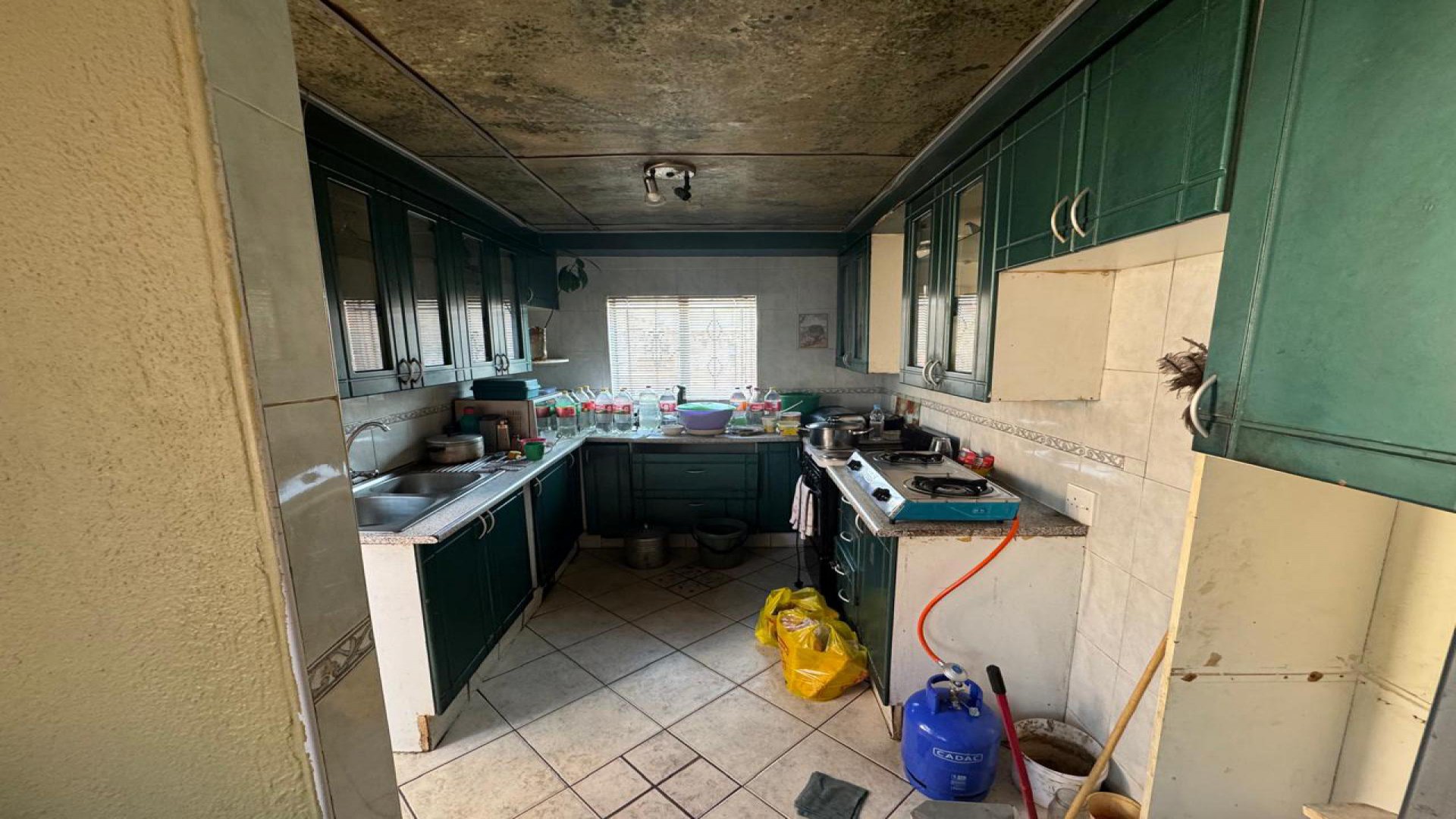 Kitchen of property in Protea Glen