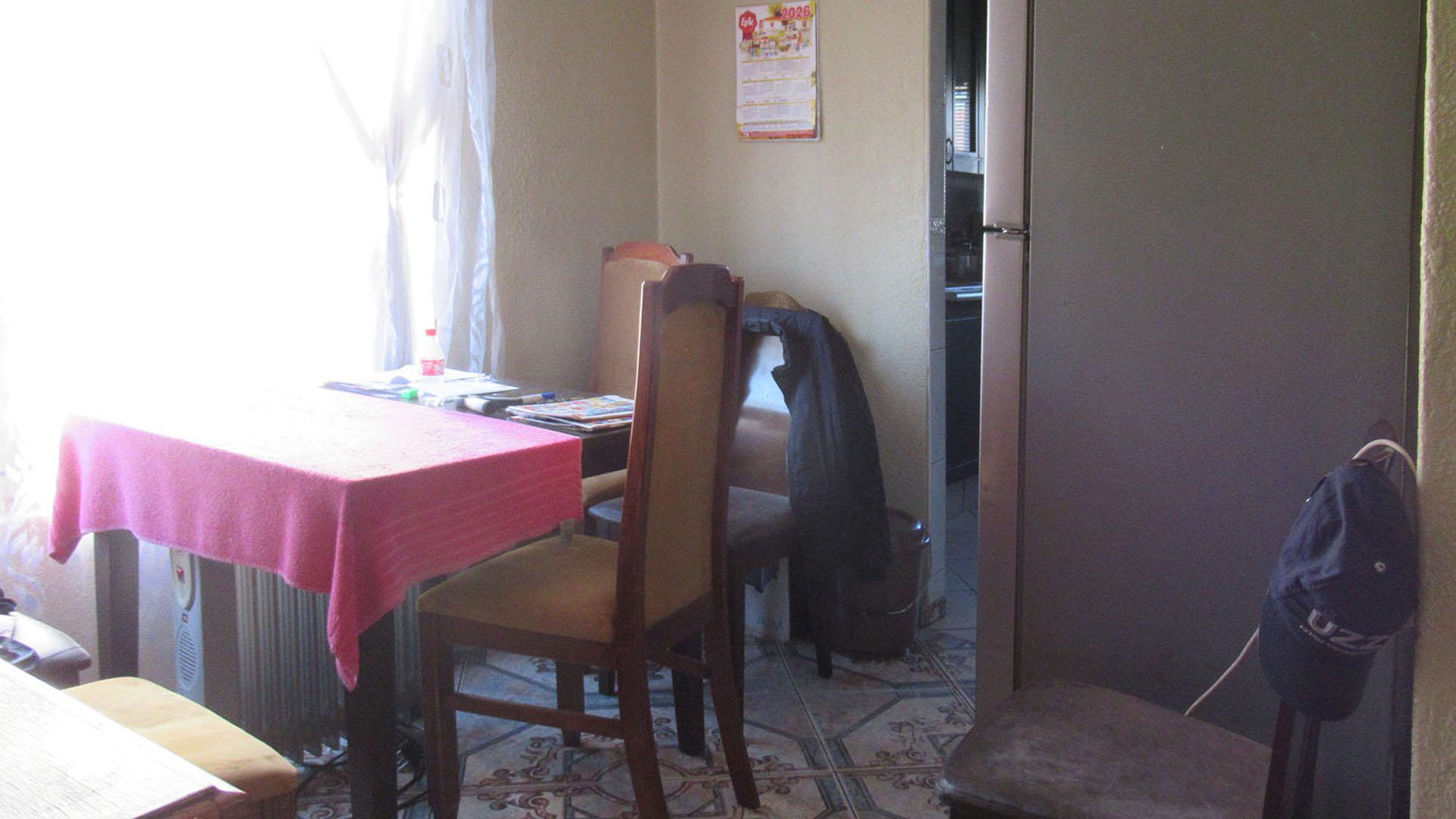 Dining Room - 9 square meters of property in Protea Glen