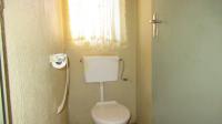 Bathroom 1 - 2 square meters of property in Protea Glen