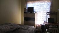 Bed Room 1 - 9 square meters of property in Protea Glen