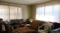 Lounges - 22 square meters of property in Protea Glen