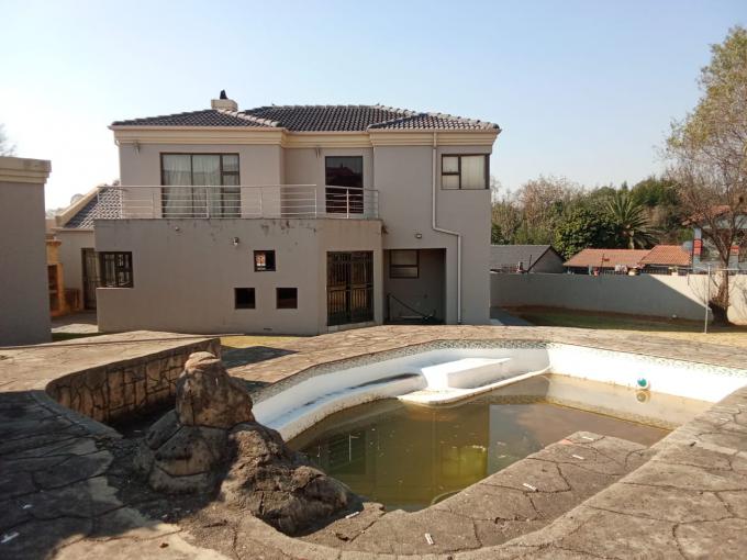 4 Bedroom House for Sale For Sale in Ormonde - MR719554