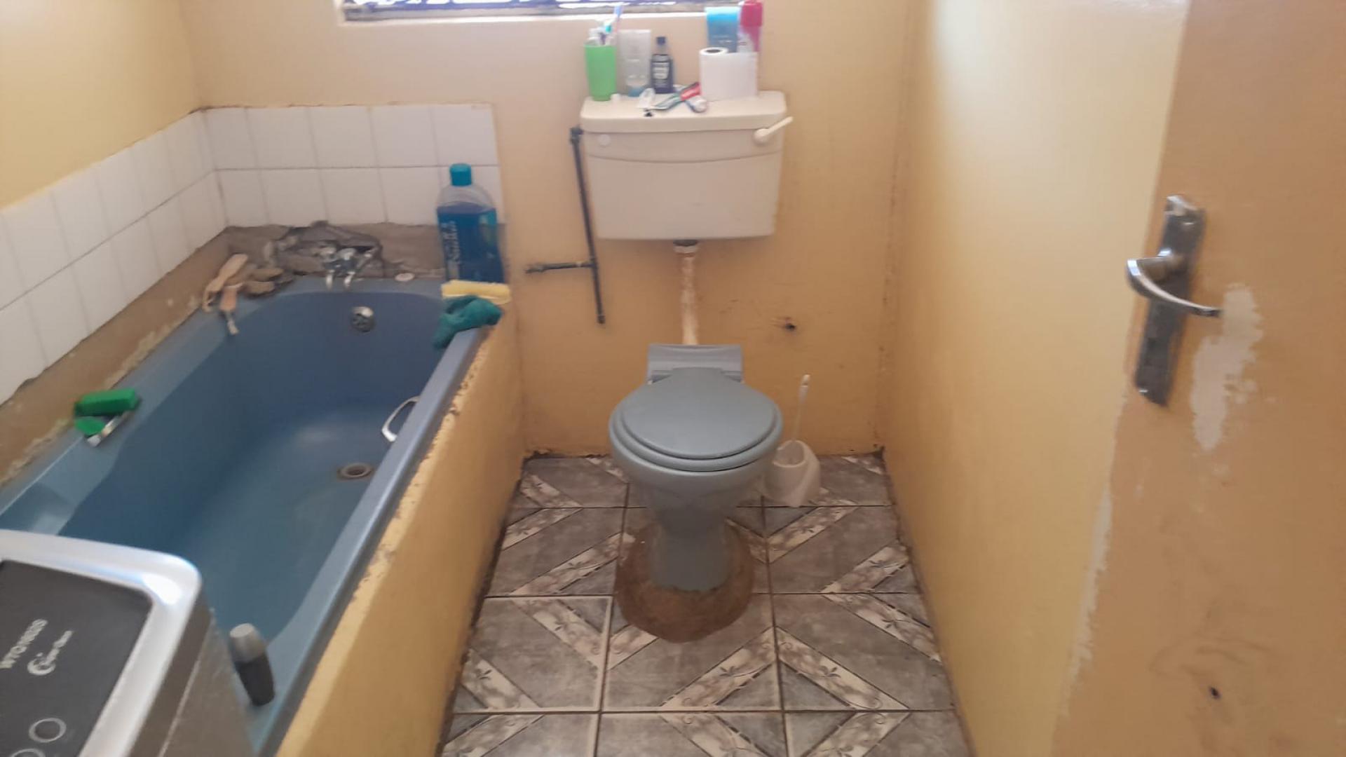  of property in Bloemanda