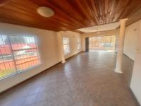  of property in Glenvista