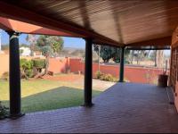  of property in Glenvista