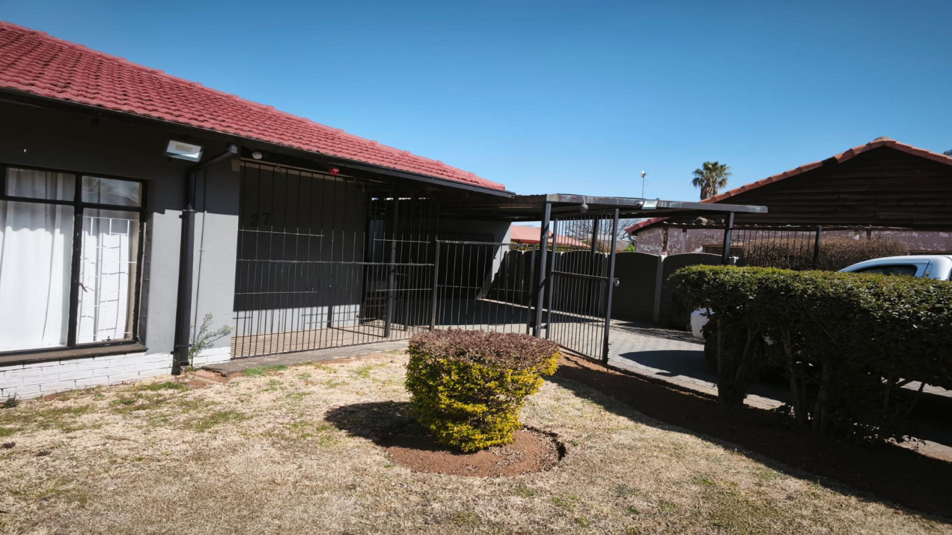 Carport  of property in Modder East