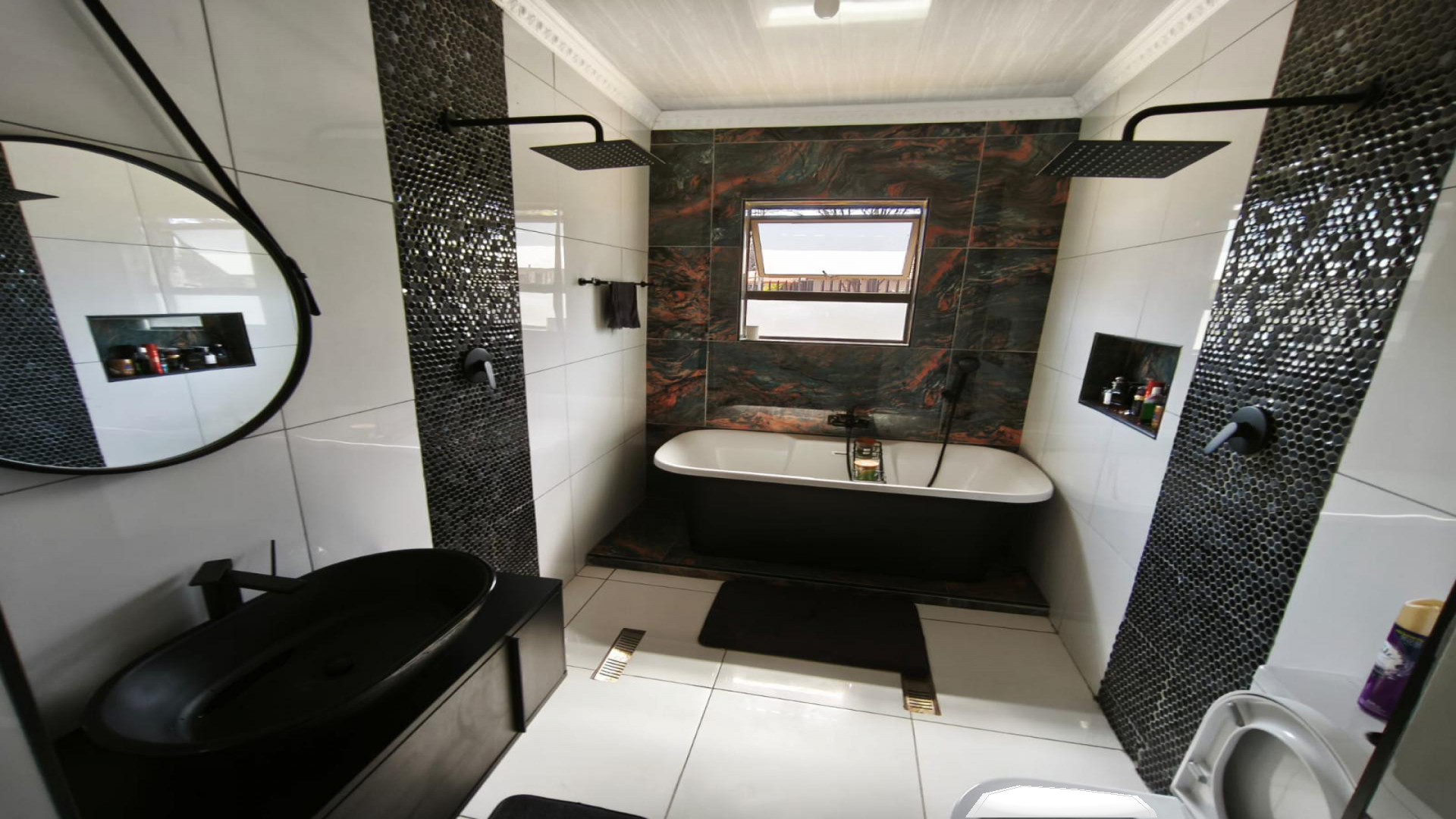 Bathroom 1 of property in Modder East