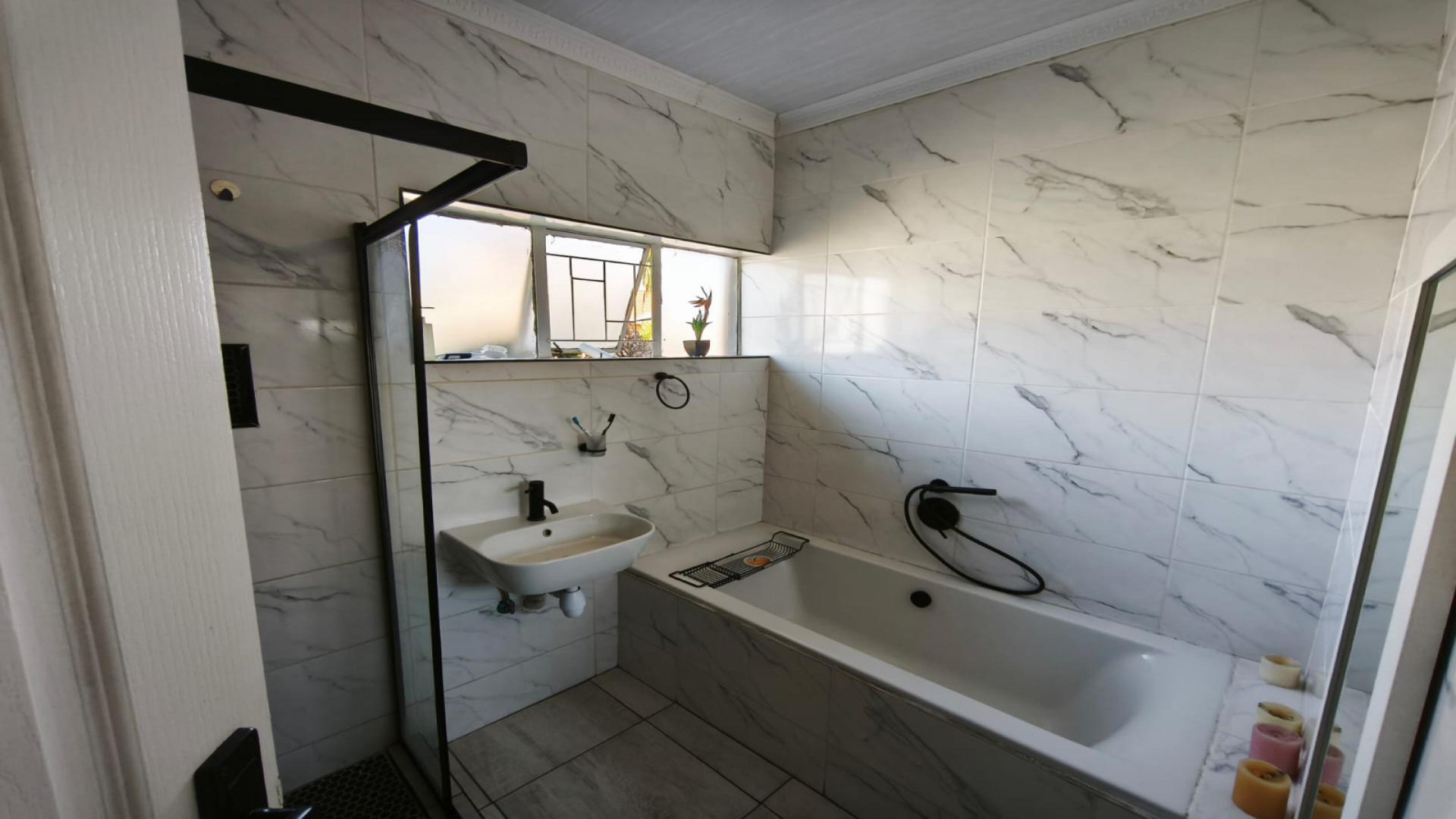 Bathroom 2 of property in Modder East