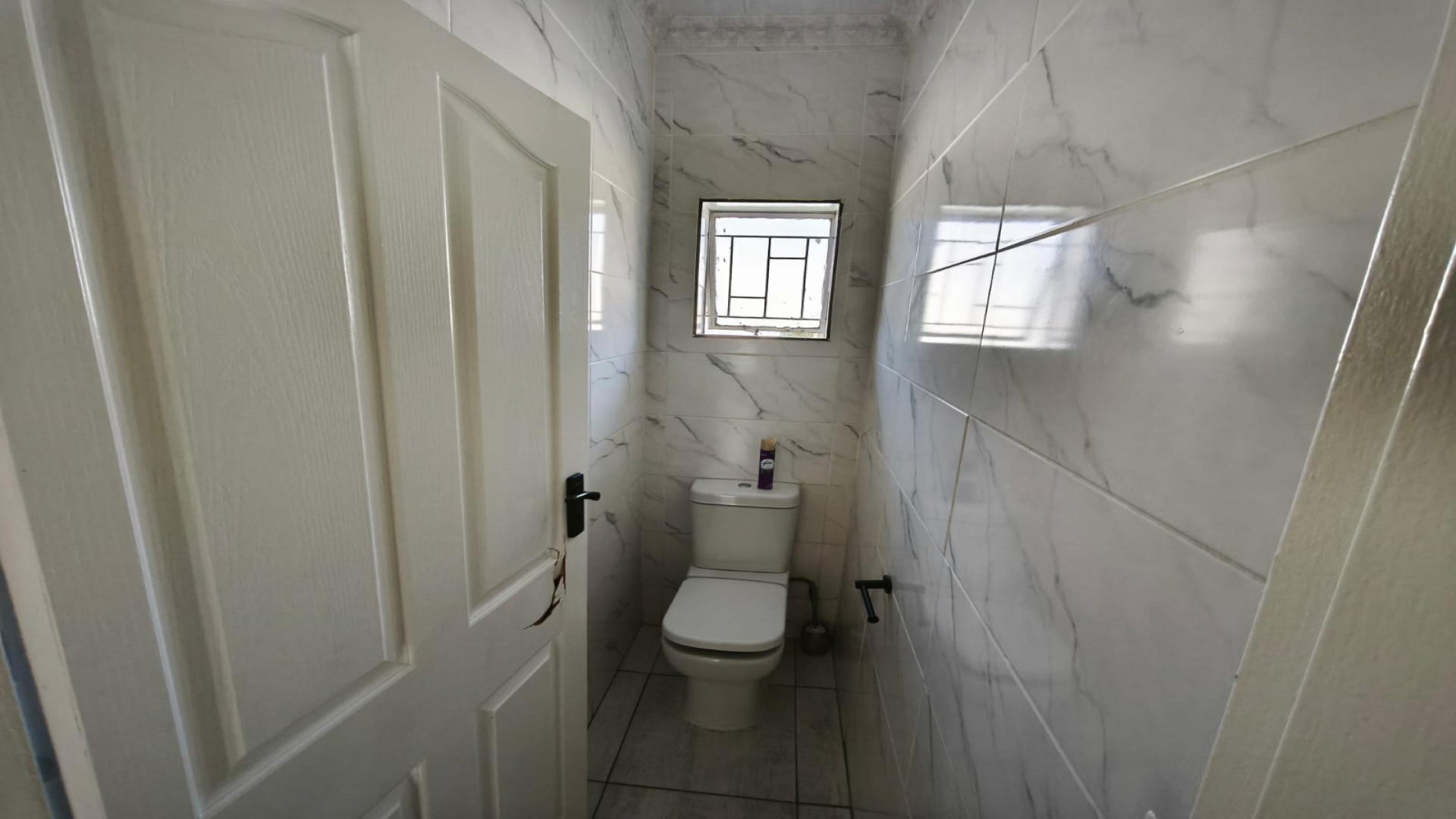 Bathroom 2 of property in Modder East