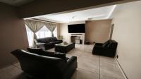 Lounges of property in Modder East