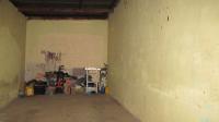Garage - 22 square meters of property in Modder East