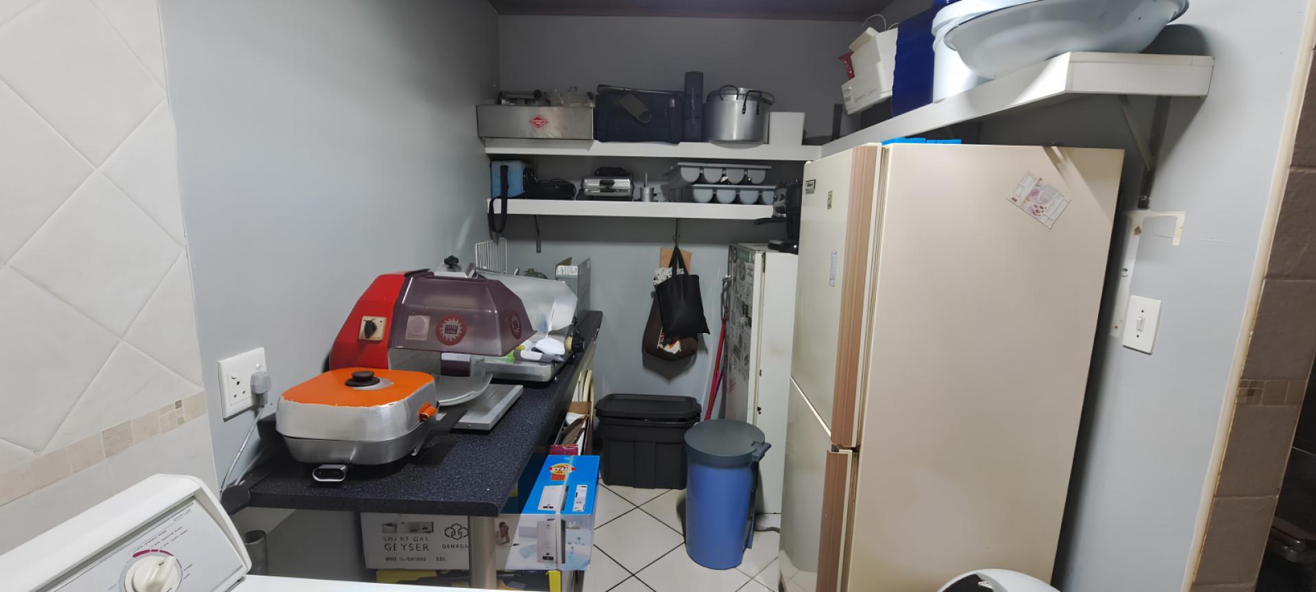  of property in Rooihuiskraal
