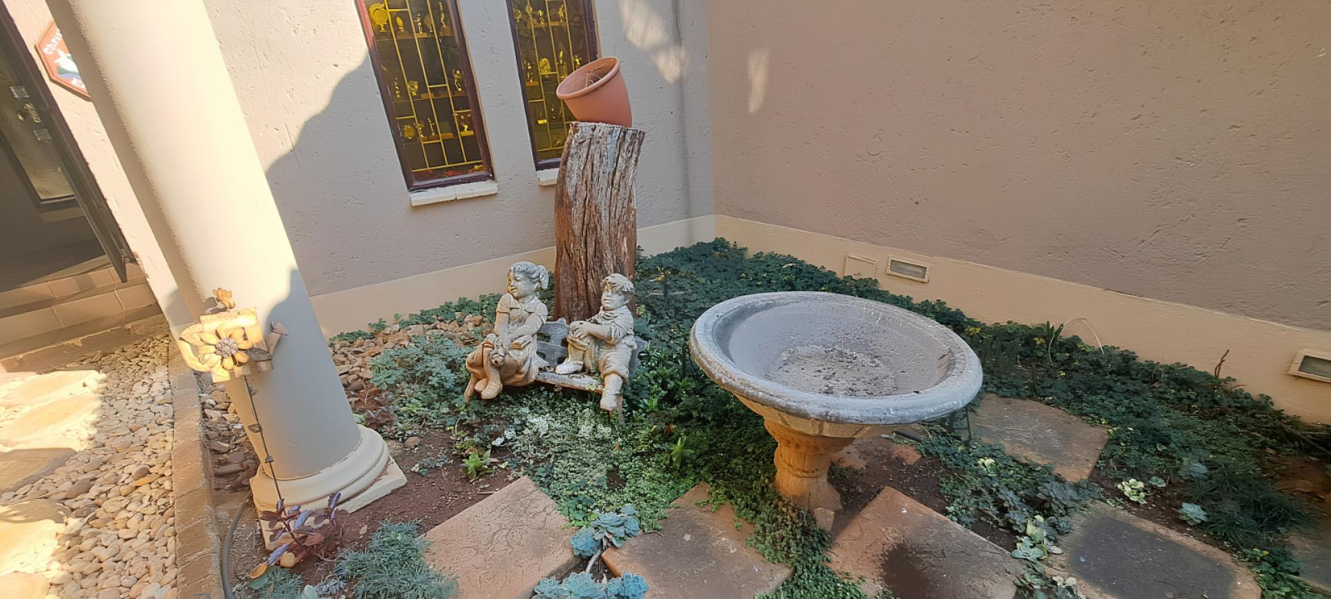  of property in Rooihuiskraal