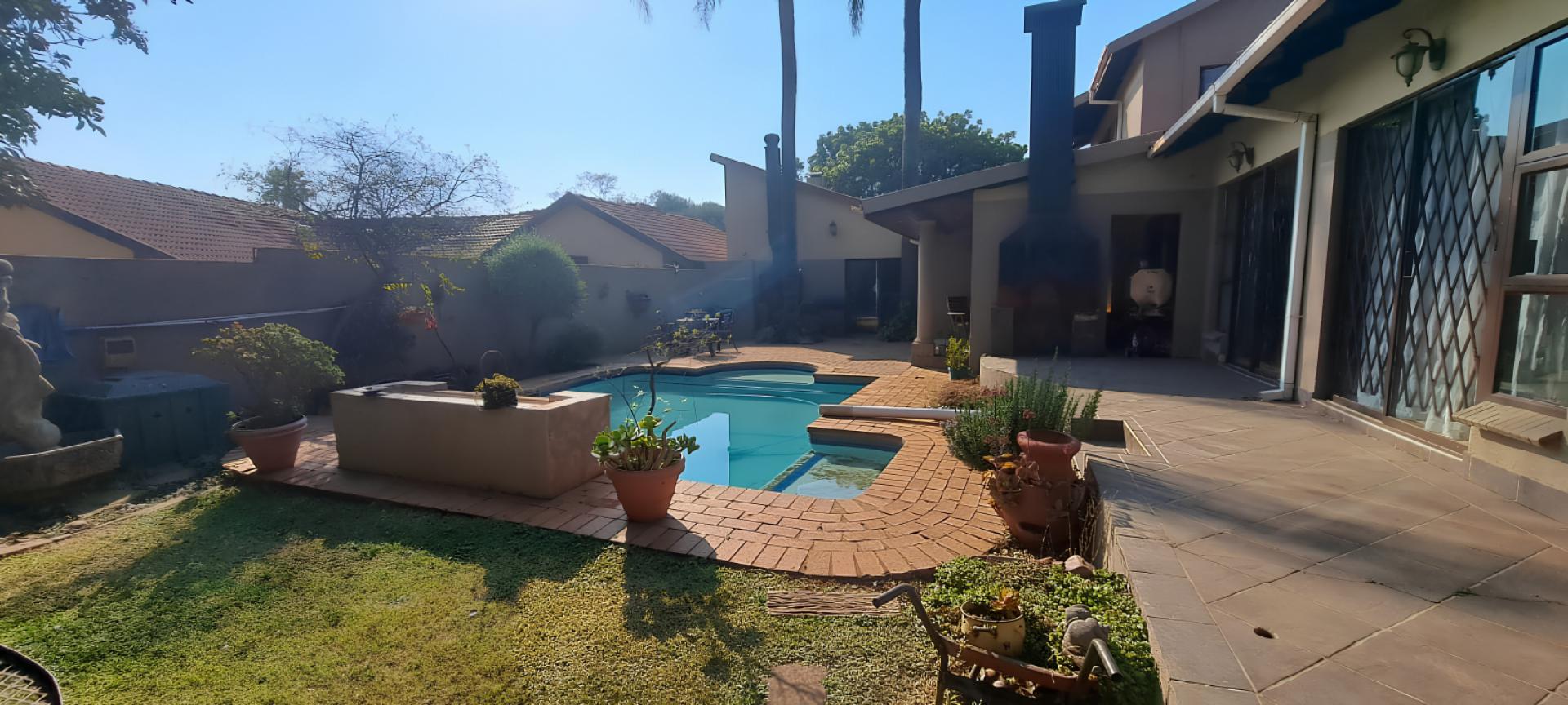  of property in Rooihuiskraal