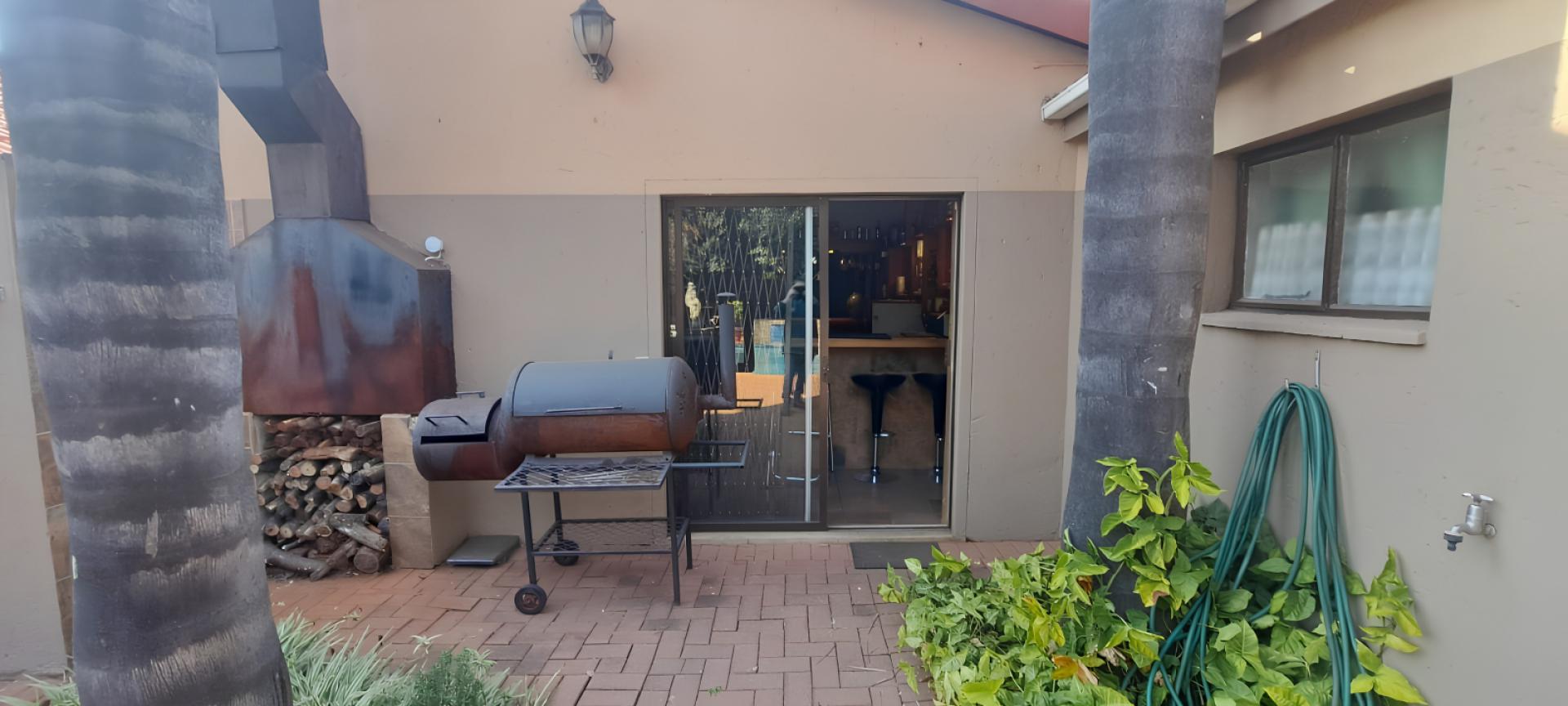  of property in Rooihuiskraal