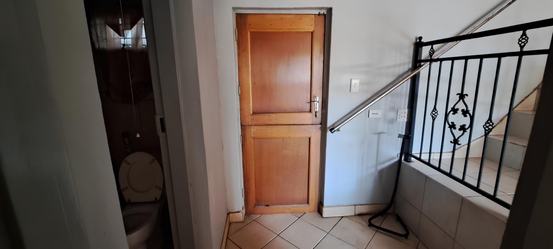  of property in Rooihuiskraal