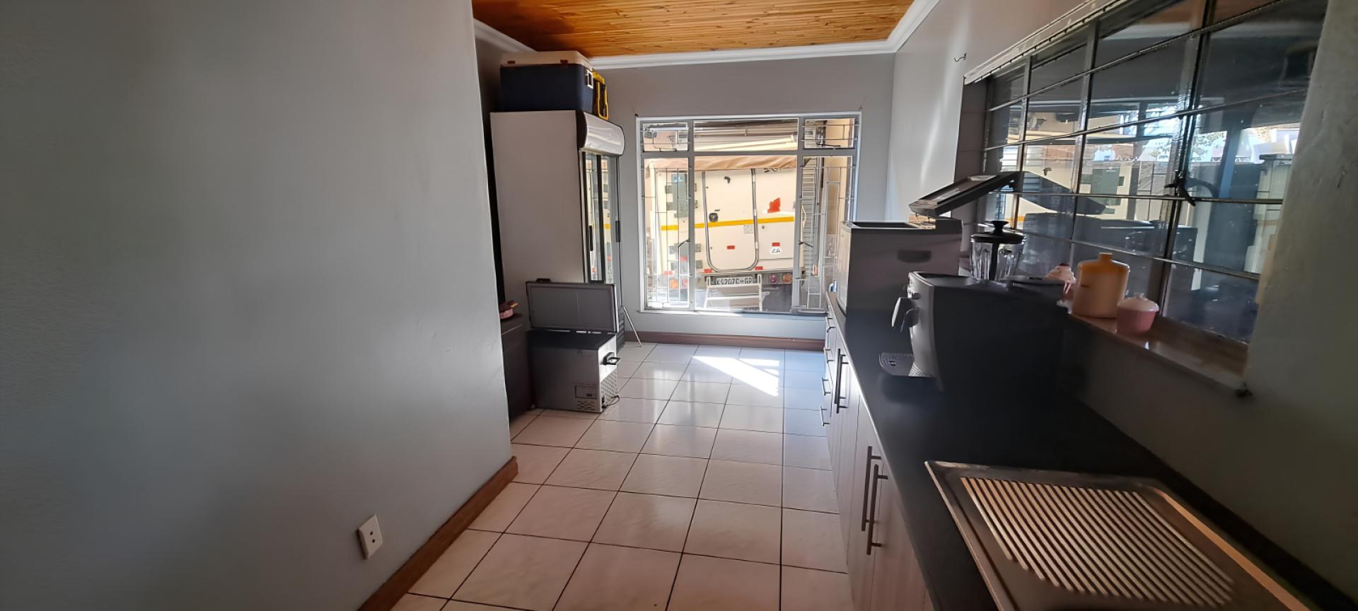  of property in Rooihuiskraal