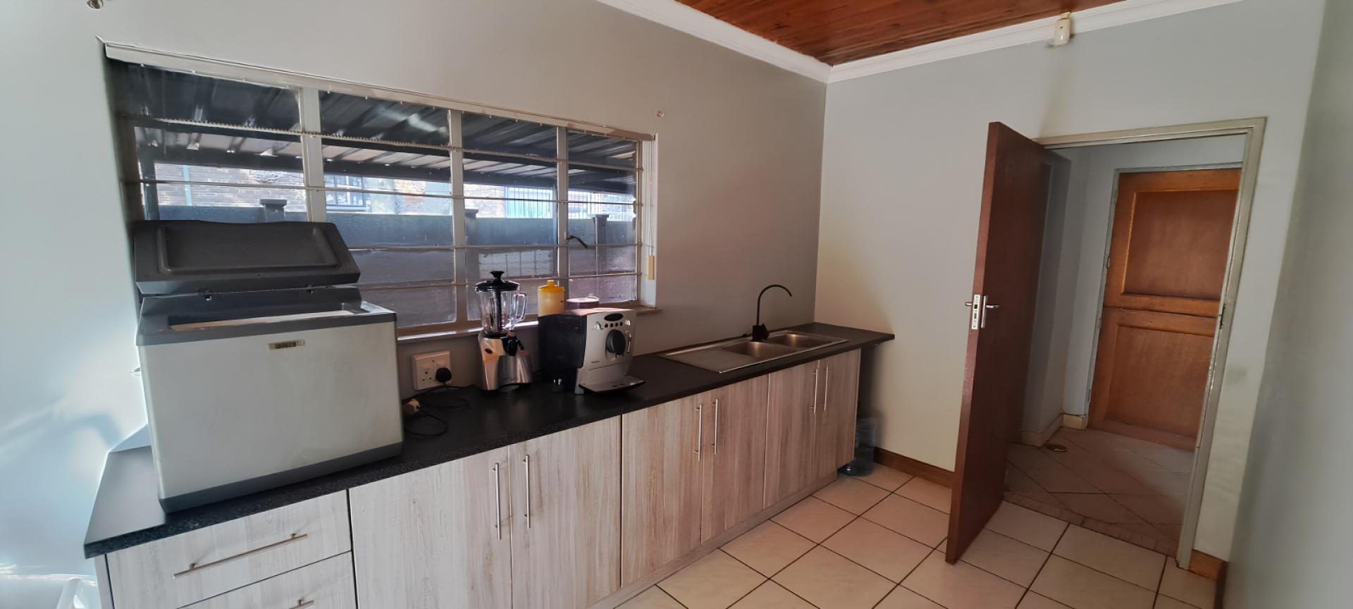  of property in Rooihuiskraal
