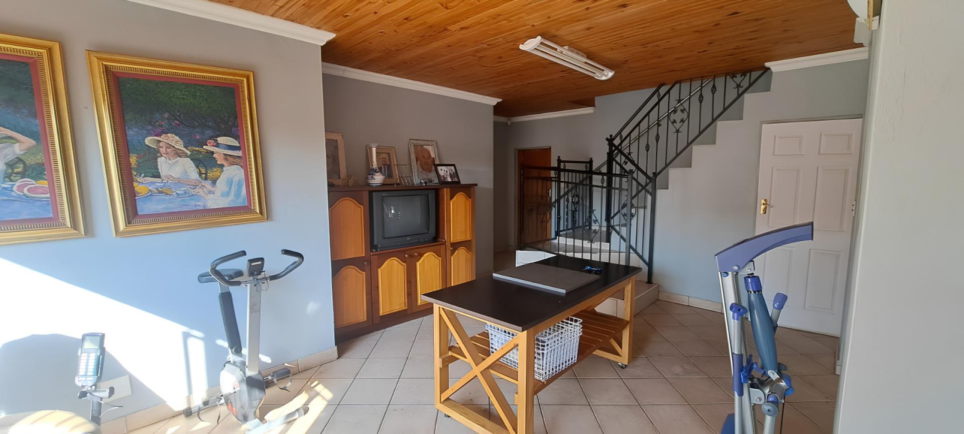  of property in Rooihuiskraal