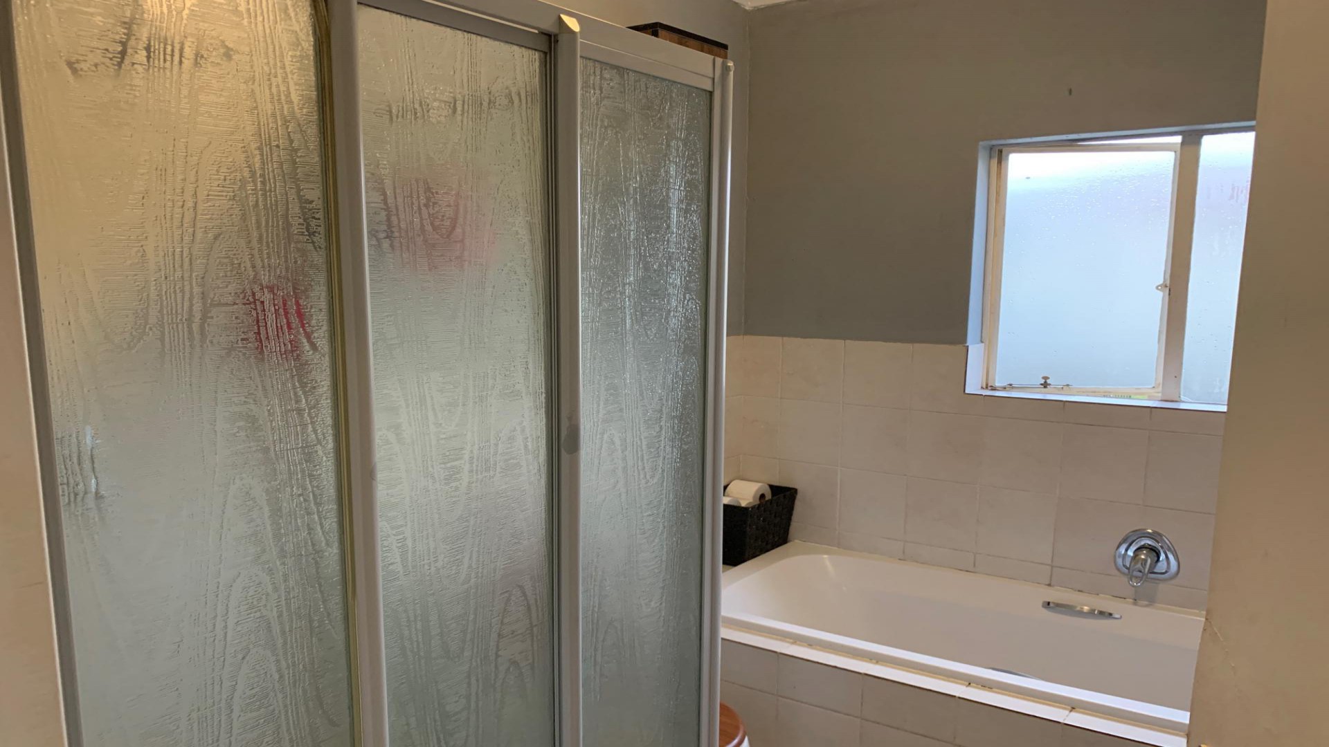Bathroom 1 of property in Zandspruit