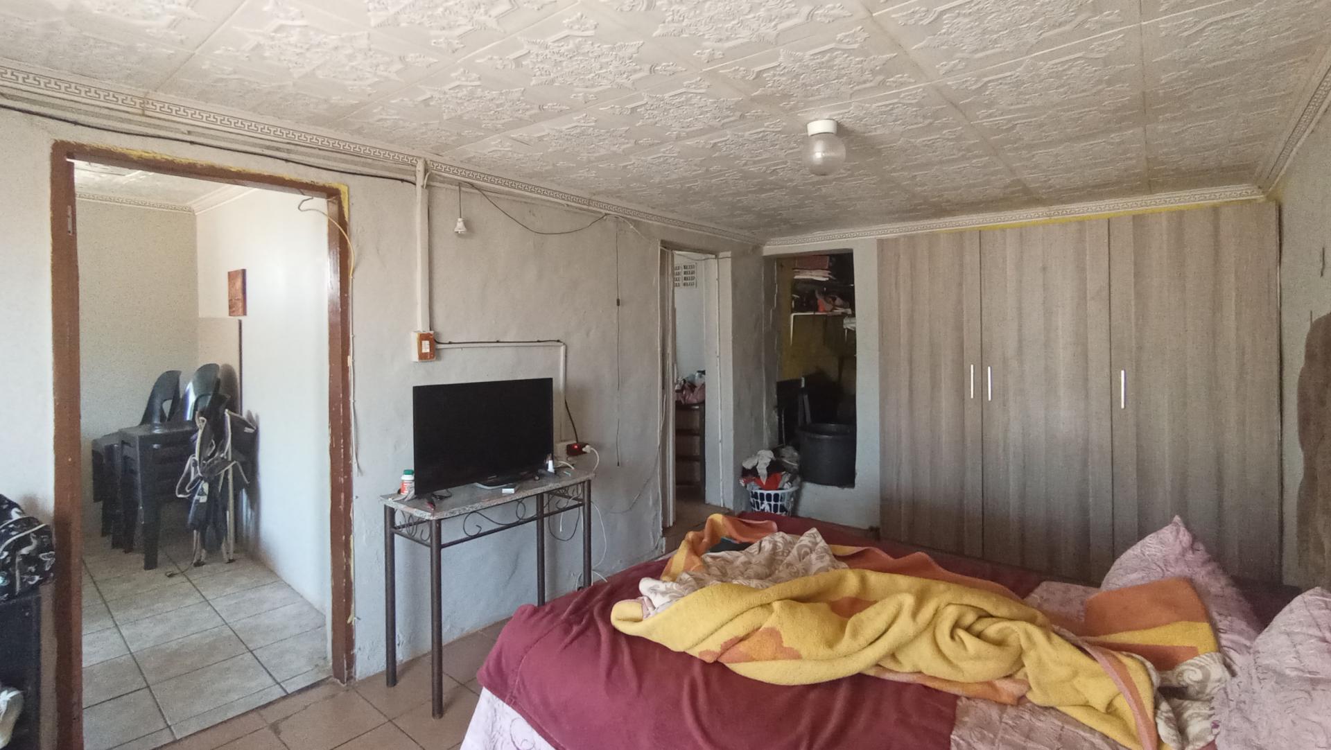 Flatlet - 47 square meters of property in Jan Niemand Park