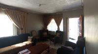 Lounges - 14 square meters of property in Jan Niemand Park