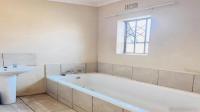 Bathroom 1 of property in Clayville
