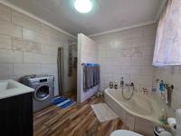  of property in Brackenhurst