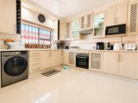  of property in Zakariyya Park