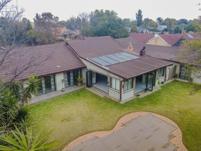 7 Bedroom House for Sale For Sale in Brackenhurst - MR719731