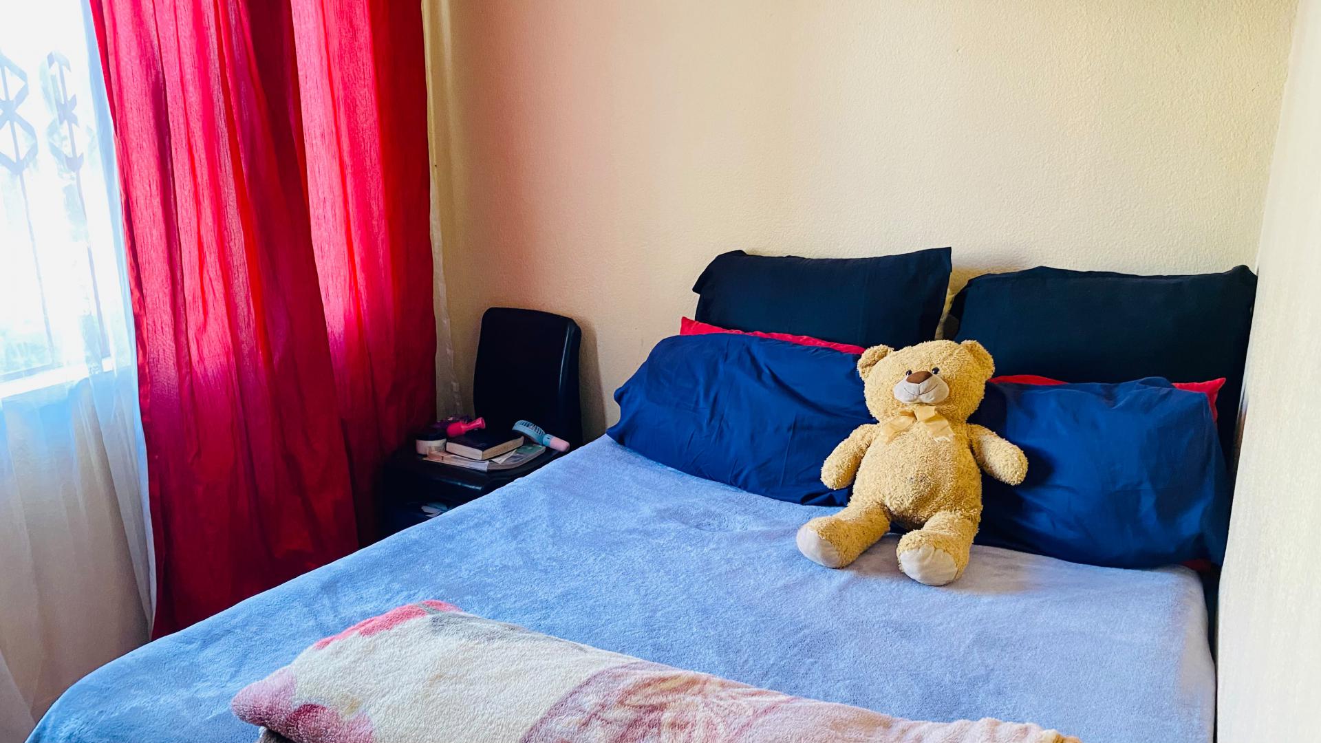 Bed Room 3 of property in Waterval